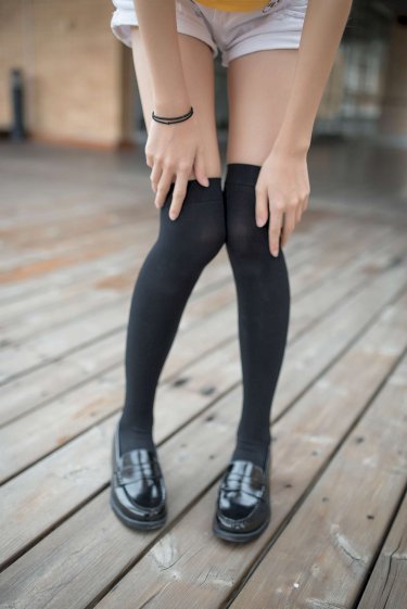 多人调教强行破苞H驯服电影